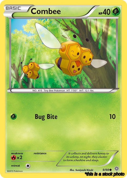Normal Combee [9/98 Lightly Played ]
