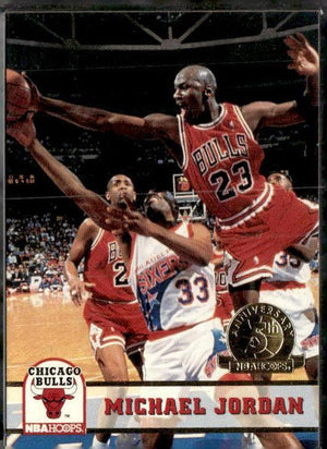 1993-94 Hoops #28 Michael Jordan Fifth Anniversary Gold