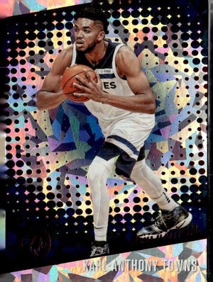 2017-18 Panini #89 Karl-Anthony Towns Chinese New Year