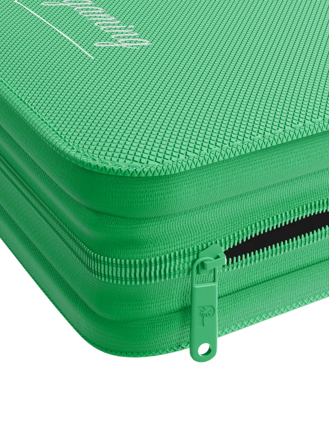 Palms Off Gaming | Collector's Series Top Loader Zip Binder - 4 Pocket - Green